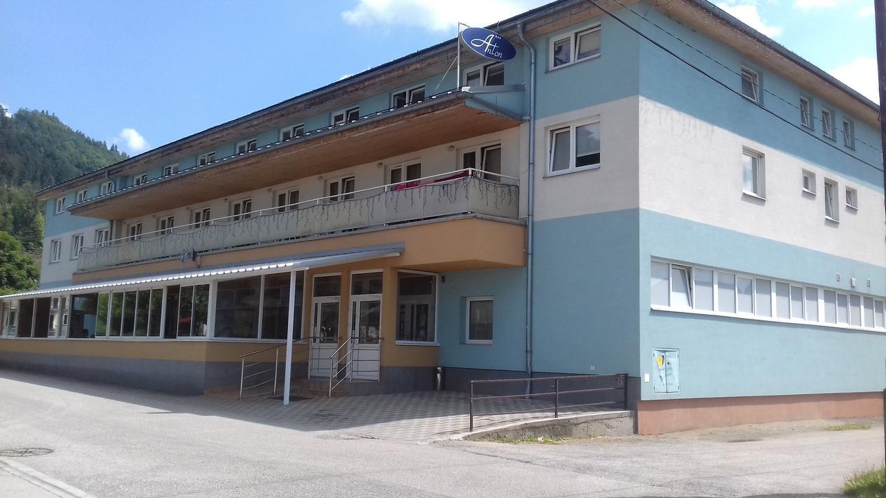 Penzion Anton Teplička nad Váhom Eksteriør billede